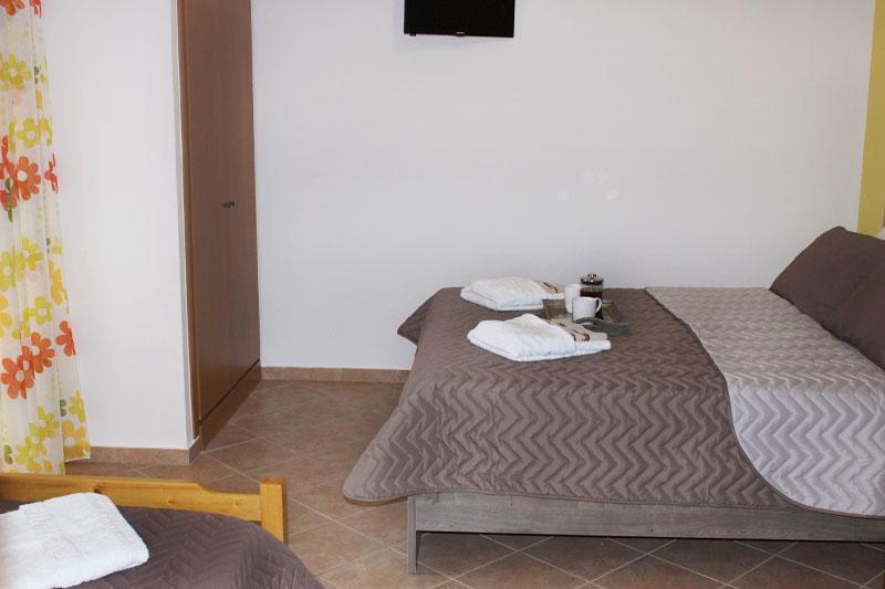 Souzana Rooms Nea Plagia Exterior foto